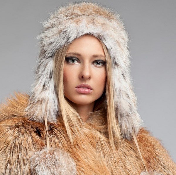 Зимние шапки для женщин 2019-2020 года: фото, модели, тренды