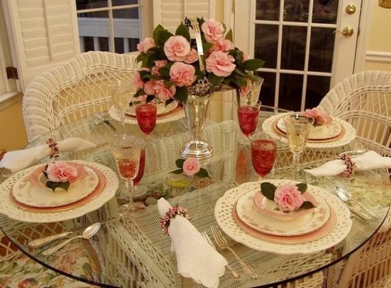 Servir la mesa de vacaciones: lo agradable a poner la mesa en el hogar - tabla de vacaciones fotoServirovka: lo agradable a poner la mesa en el hogar - una foto (fondo https, https ledysoveti) https fondo Vector de la porción vacaciones: lo agradable a poner la mesa en el hogar - tabla de vacaciones fotoServirovka: lo agradable a poner la mesa en el hogar - foto