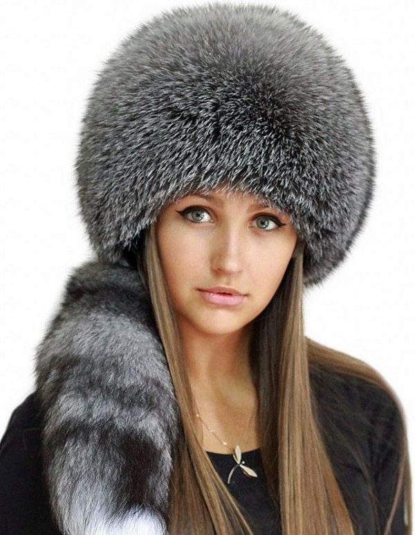 Зимние шапки для женщин 2019-2020 года: фото, модели, тренды