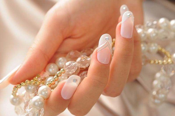 Moda manicura de novia 2017-2018: foto, la boda manicura novinkiModny 2017-2018: fotos, noticias (novia de manicura) Manicura novia Moda manicura boda 2017-2018: foto, la boda manicura novinkiModny 2017-2018: fotos, noticias