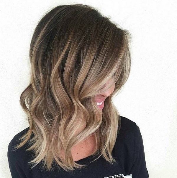 La coloración del cabello más de moda 2017-2018: fotoSamoe cabello de moda para colorear 2017-2018: foto (2017-2018 años, la coloración del cabello) El tinte para el cabello de moda para teñir el cabello 2017-2018: fotoSamoe cabello de moda para colorear 2017-2018: foto