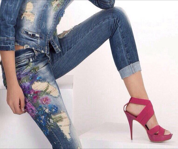 Denim Jeans 2017-2018 año, foto, los pantalones vaqueros novinkiModnye 2017-2018 años, fotos, noticias (2017-2018 años, de talle alto) 2017-2018 años 2017-2018 años los pantalones vaqueros de moda, foto, novinkiModnye vaqueros 2017-2018 año, fotos, noticias