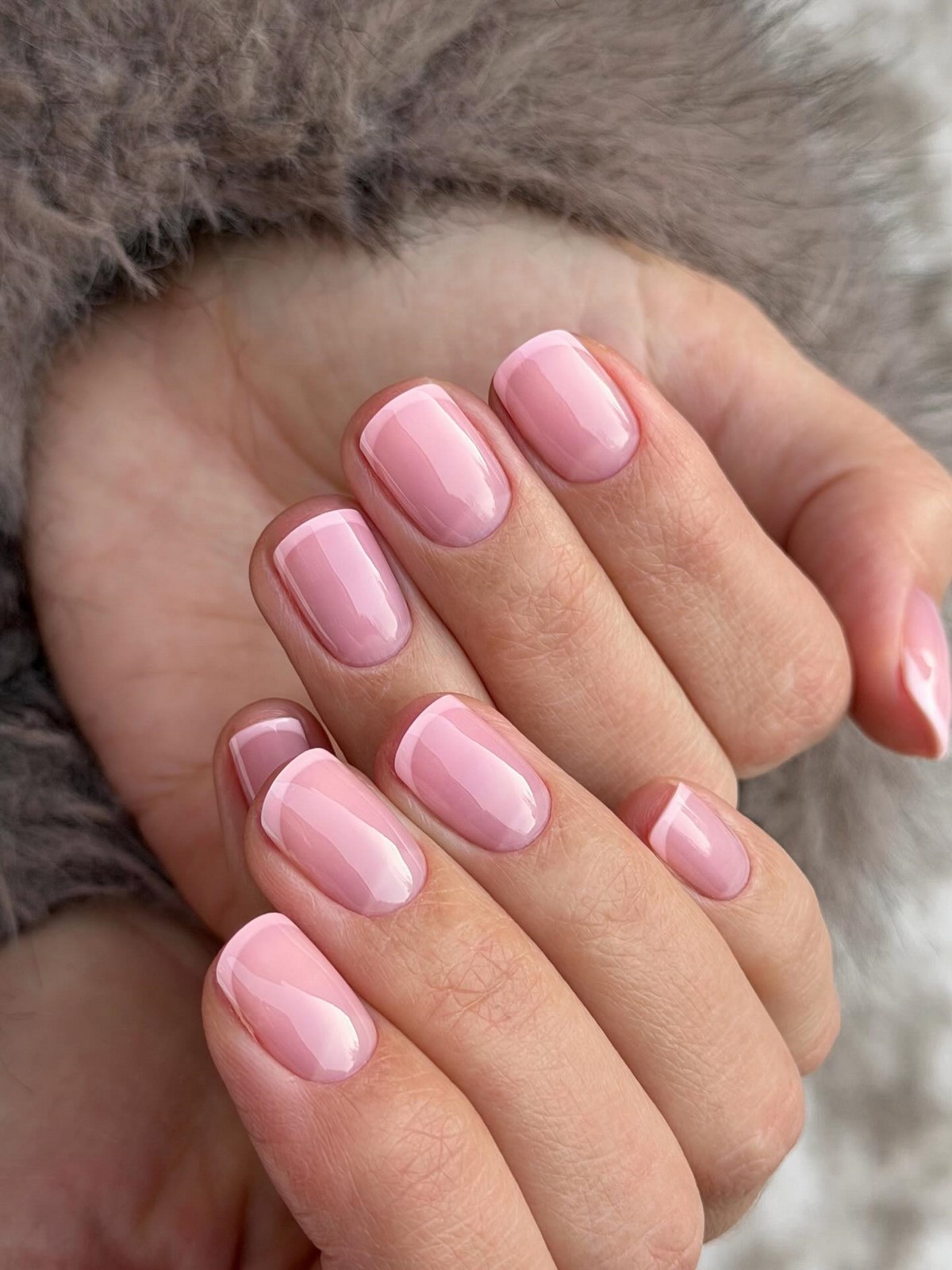 Маникюр на короткие ногти 2026 с эффектом дорогого салона