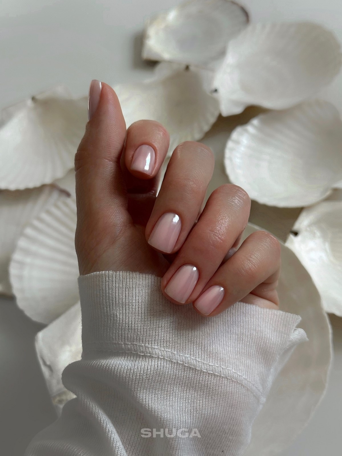 Маникюр на короткие ногти 2026 с эффектом дорогого салона