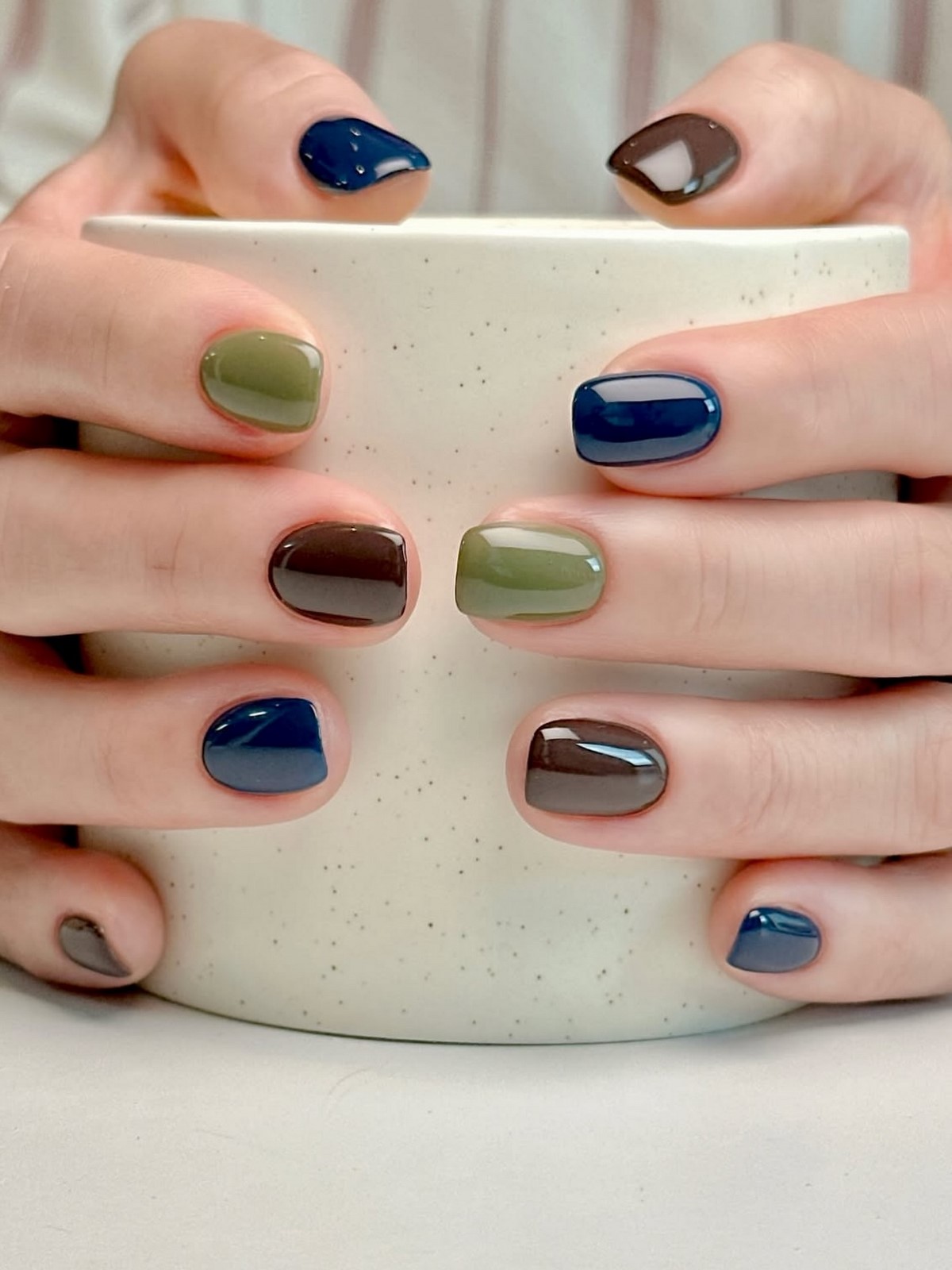 Маникюр на короткие ногти 2026 с эффектом дорогого салона