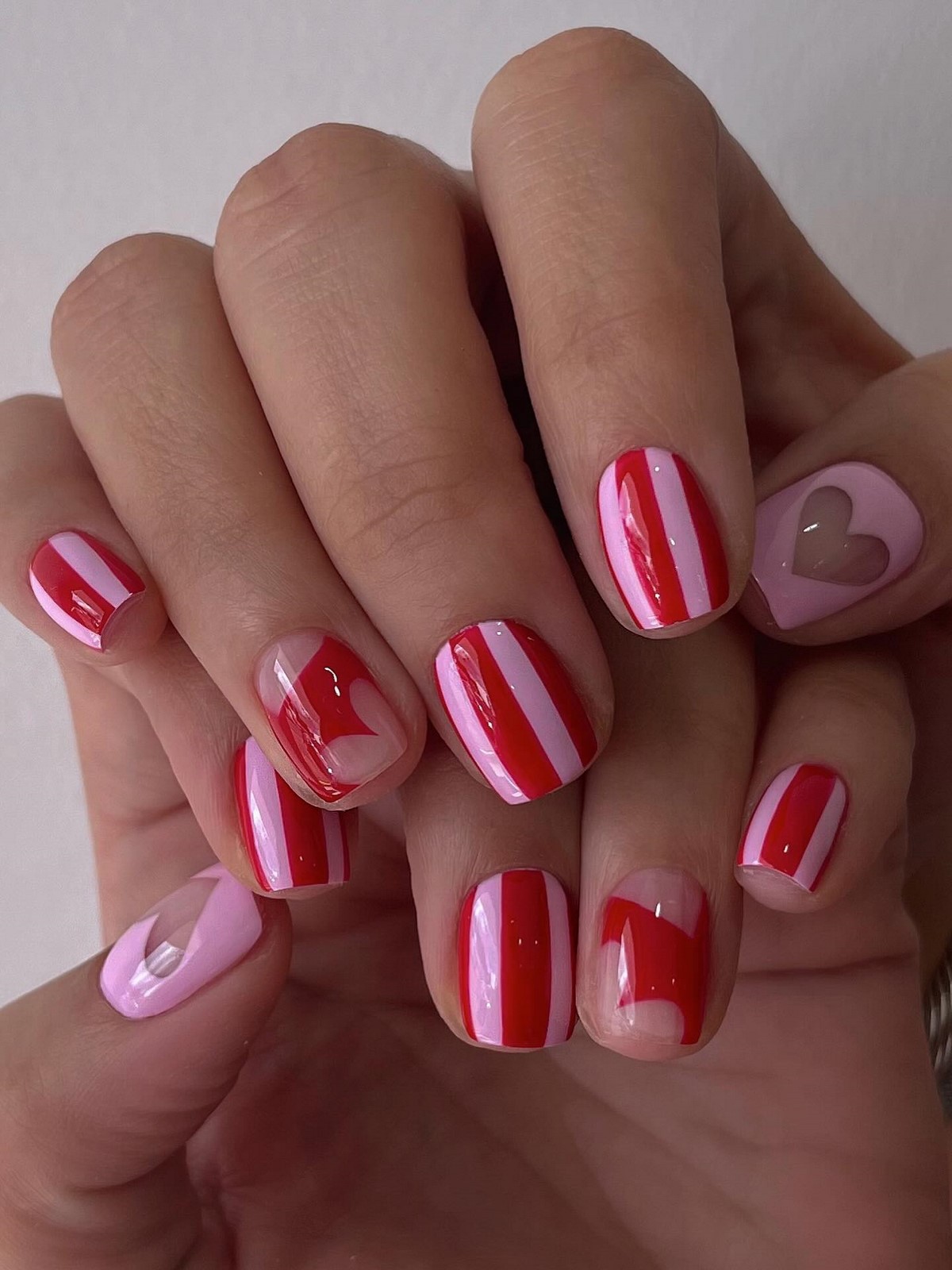 Модный маникюр на День святого Валентина 2026 с настроением любви