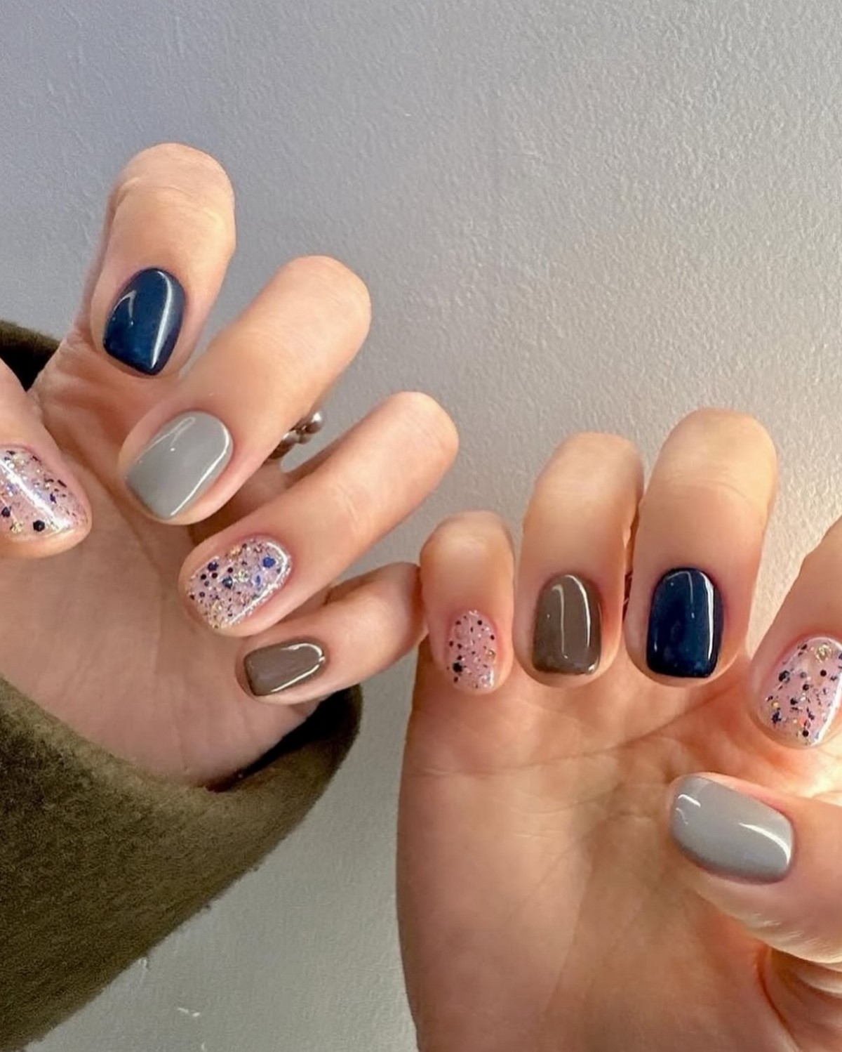 Маникюр на короткие ногти 2026 с эффектом дорогого салона