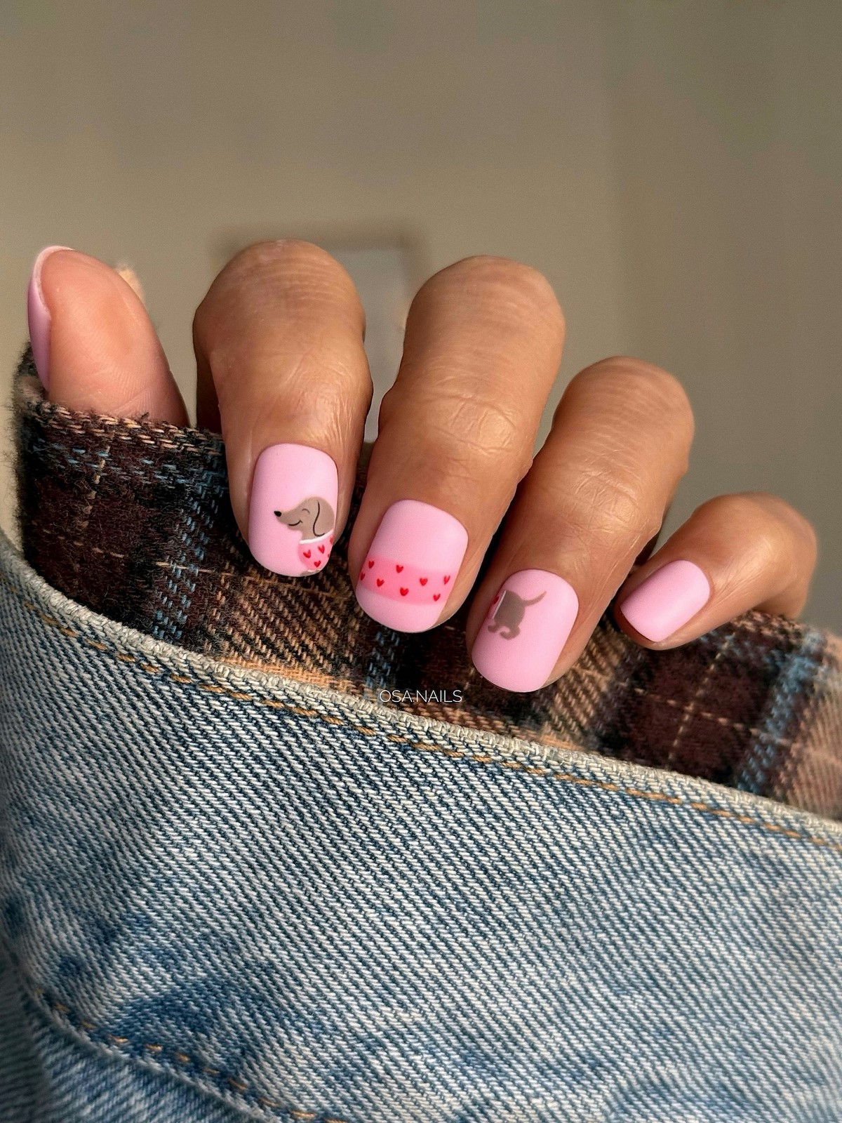 Маникюр на короткие ногти 2026 с эффектом дорогого салона