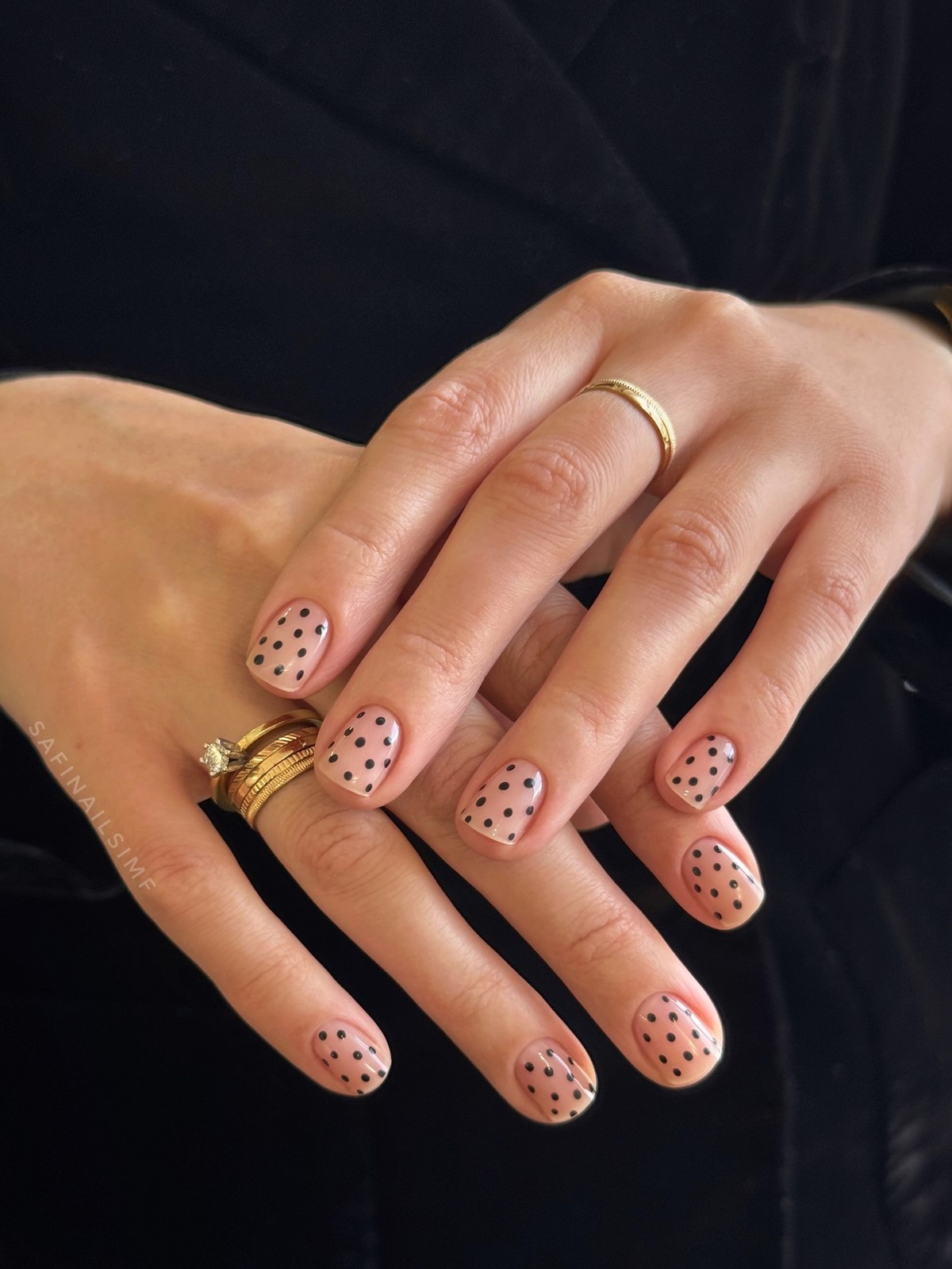 Маникюр на короткие ногти 2026 с эффектом дорогого салона