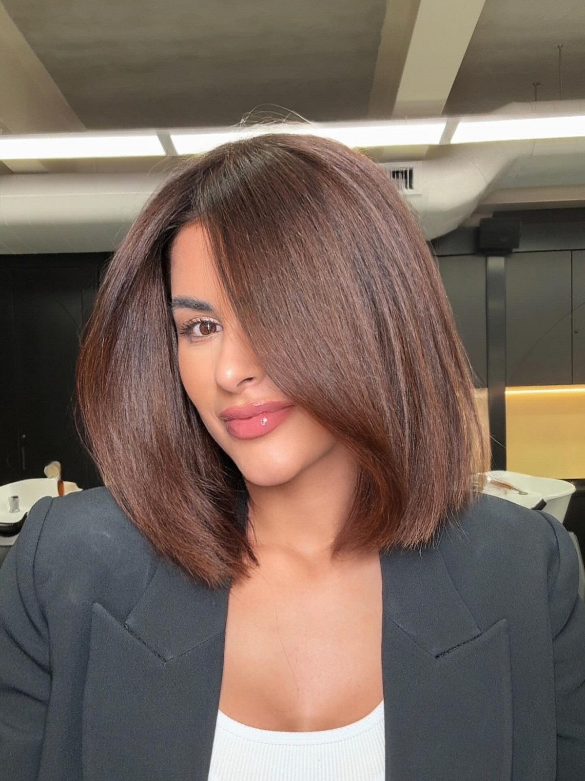 Каре с мягким срезом весной 2026: форма, которая держит объем и выглядит дорого