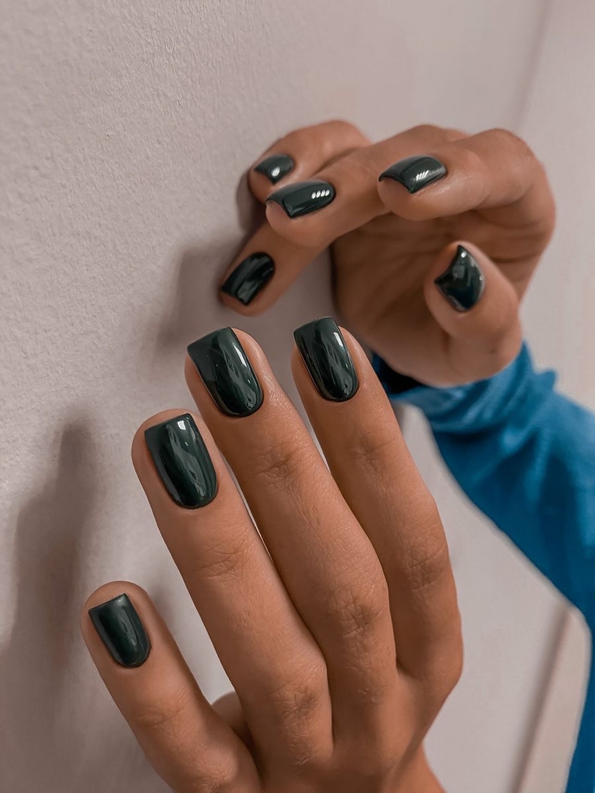 Самый модный цвет на ногтях прямо сейчас, и это зеленый