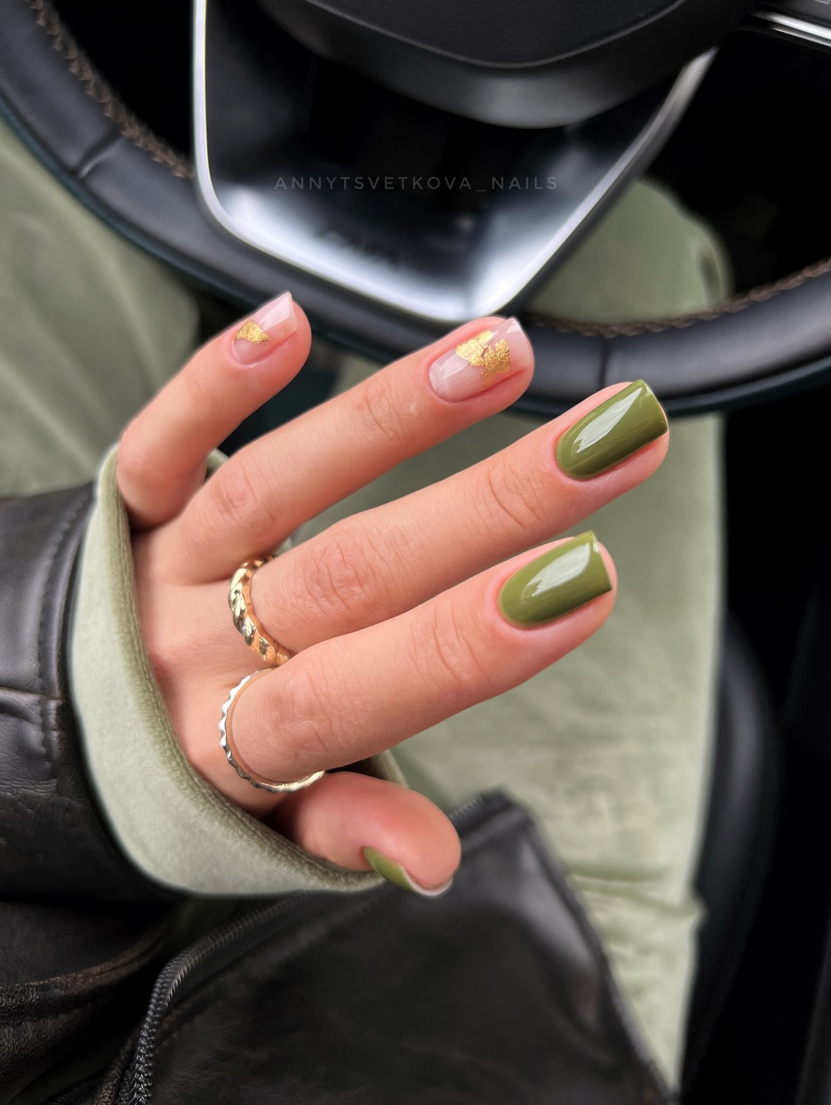 Самый модный цвет на ногтях прямо сейчас, и это зеленый