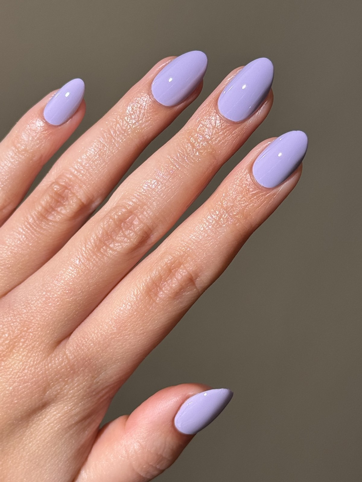 Пастельный маникюр весны 2026: самые свежие оттенки сезона