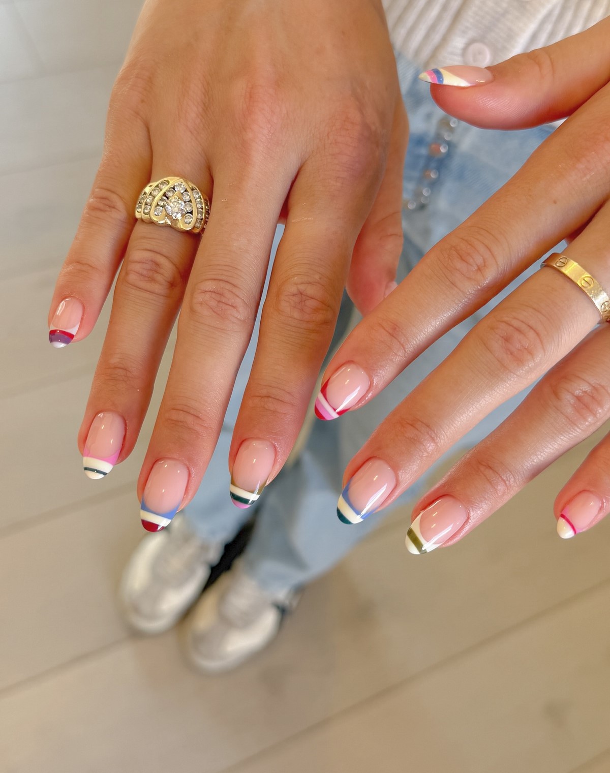 Маникюр весны 2026: оттенки, которые делают руки моложе и элегантнее