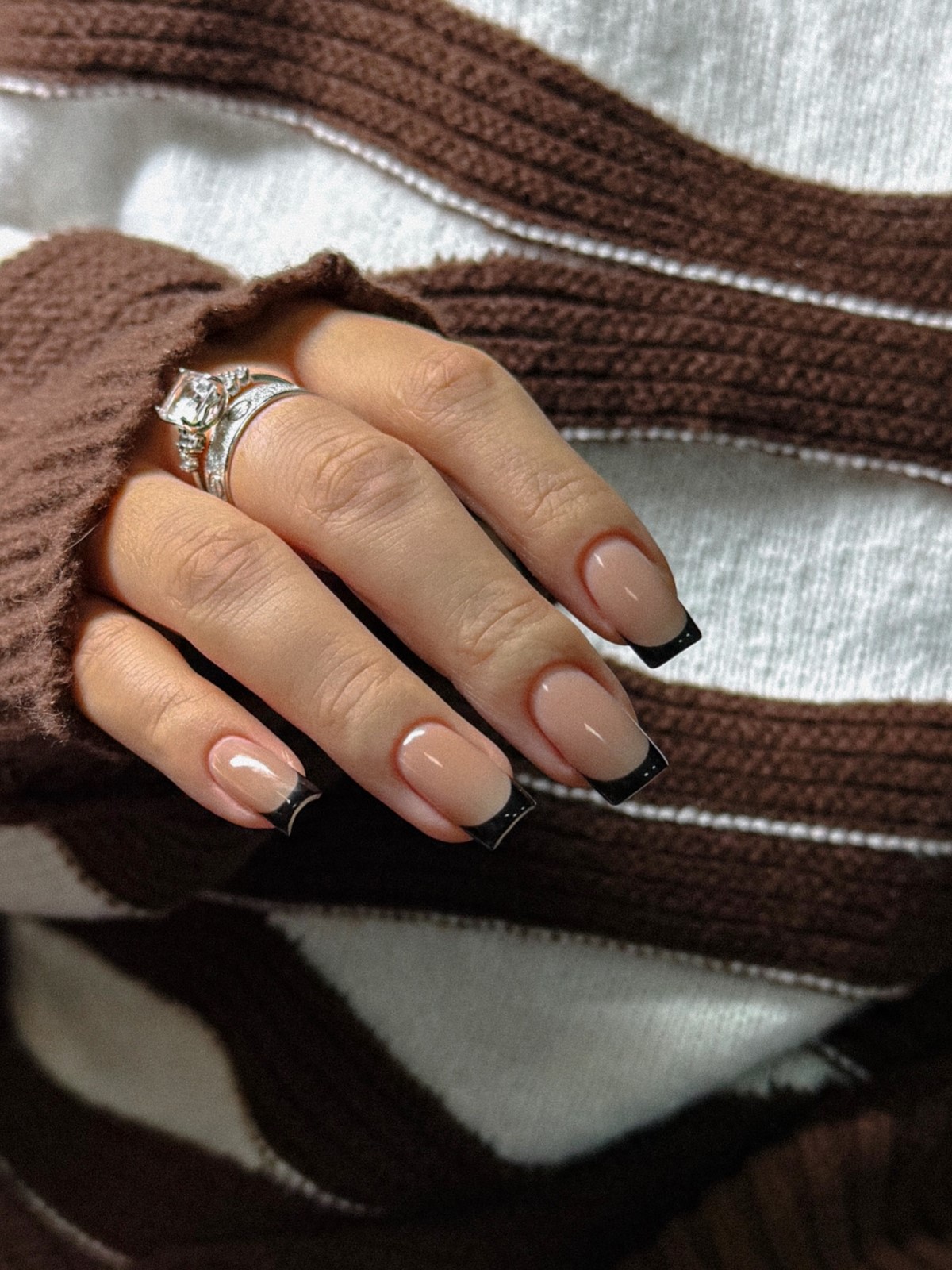 Маникюр 2026: чистый дизайн, который делает руки элегантнее