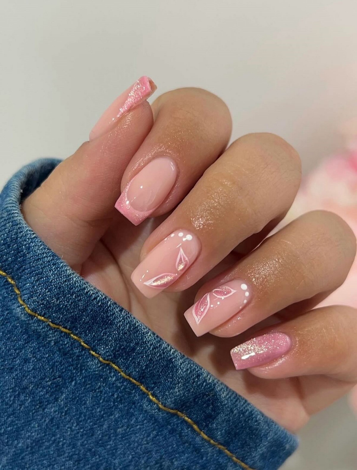 Маникюр 2026: чистый дизайн, который делает руки элегантнее