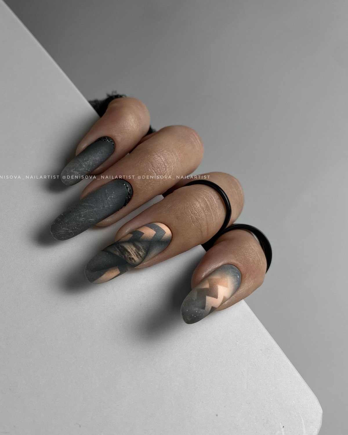 Маникюр весны 2026: оттенки, которые делают руки моложе и элегантнее