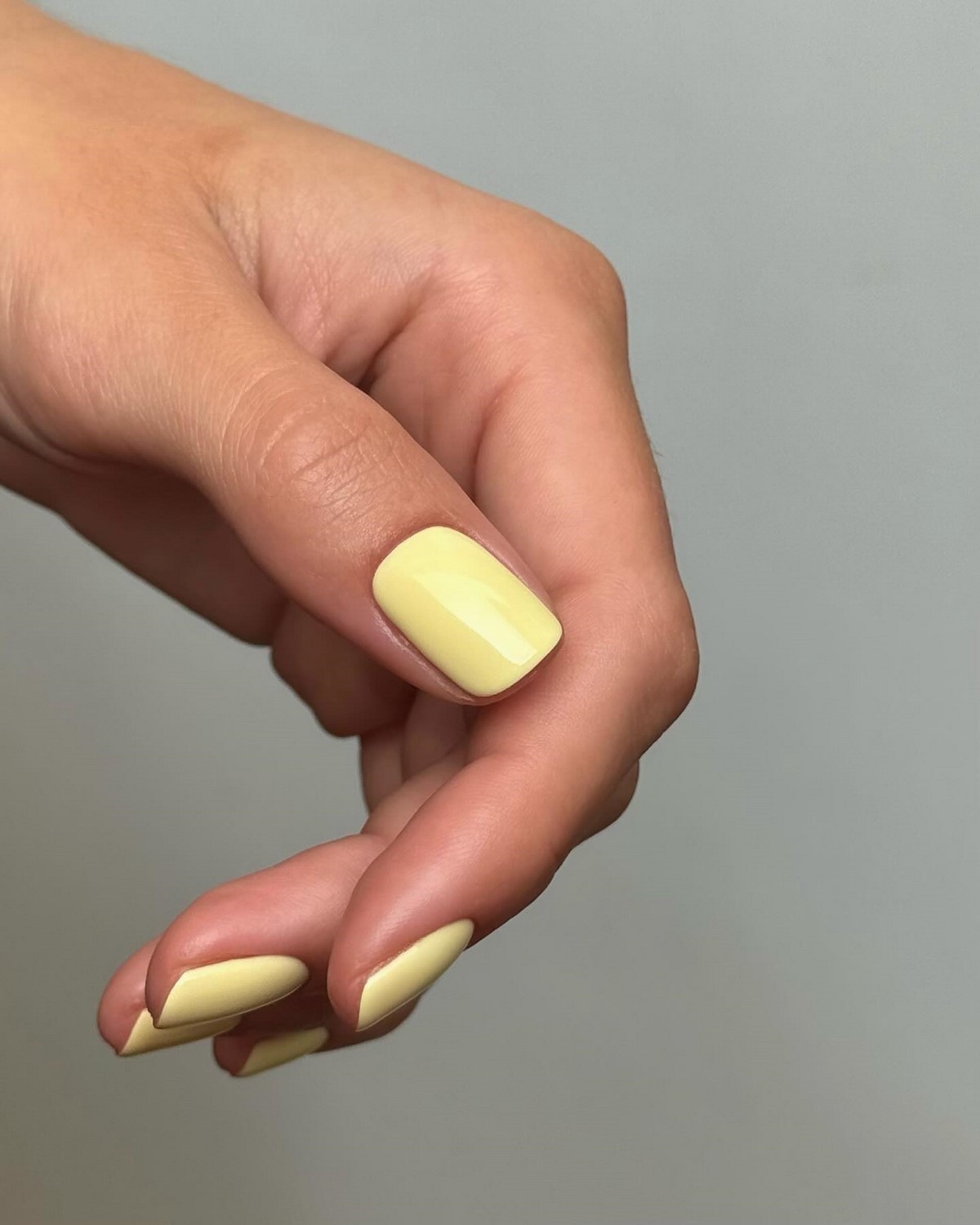 Пастельный маникюр весны 2026: самые свежие оттенки сезона